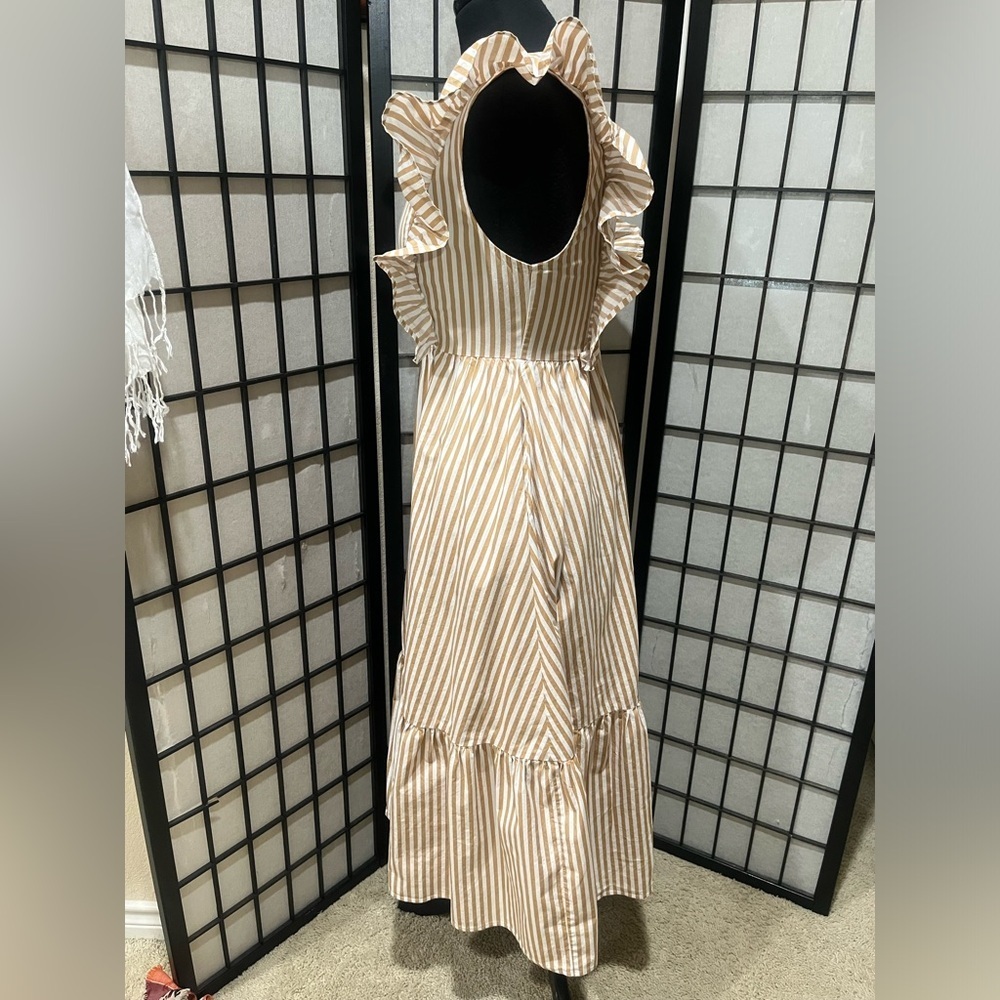 SUGARLIPS LUNA Striped Ruffle- SHOULDER MIDI Dress in Beige and White SIZE S - Picture 6 of 12